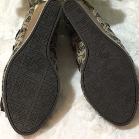 GUESS Tatyanna Gold & Brown Wood Wedge 3.75”, 10 - Picture 6 of 7